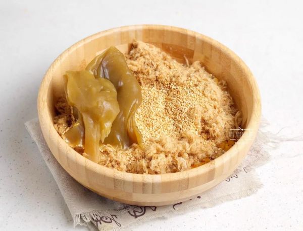 金沙咸蛋黄肉松月饼