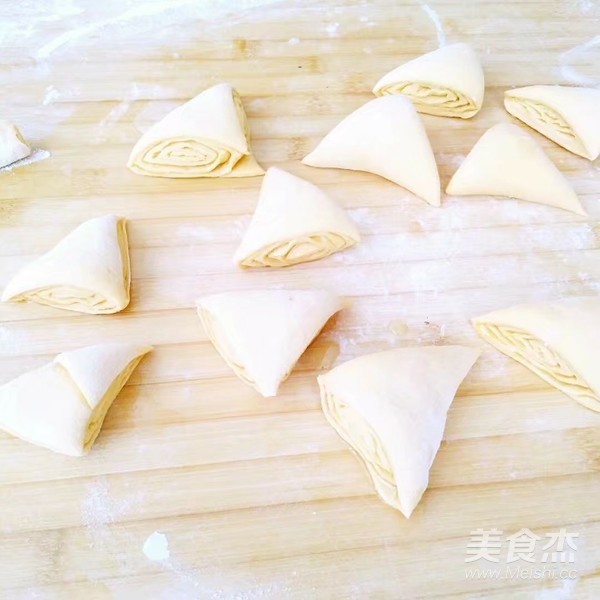 黄金花卷的做法