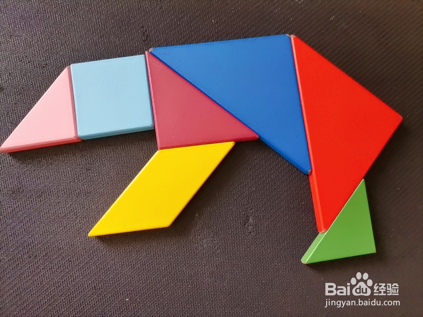 怎样用七巧板拼一只大熊