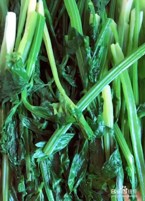 孜然味的芹菜丸子的做法