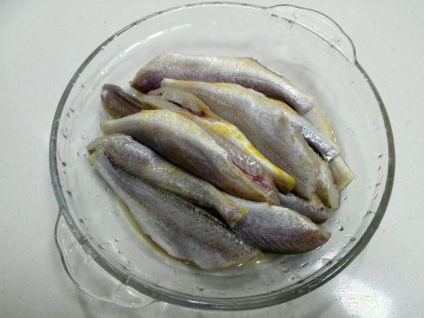 麦片裹炸小黄鱼