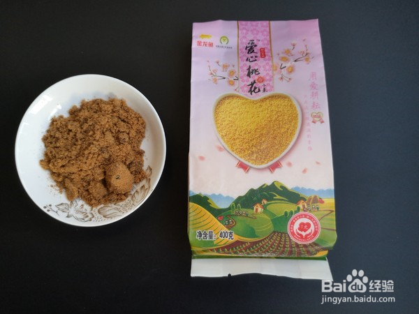 滋补小米红糖粥