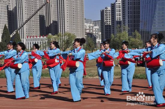 如何赞美老年舞蹈队