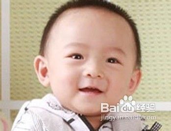 如何进行夏季新生儿护理？