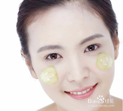 化妆技巧第1期：夏季怎样化妆才能防T区脱妆？