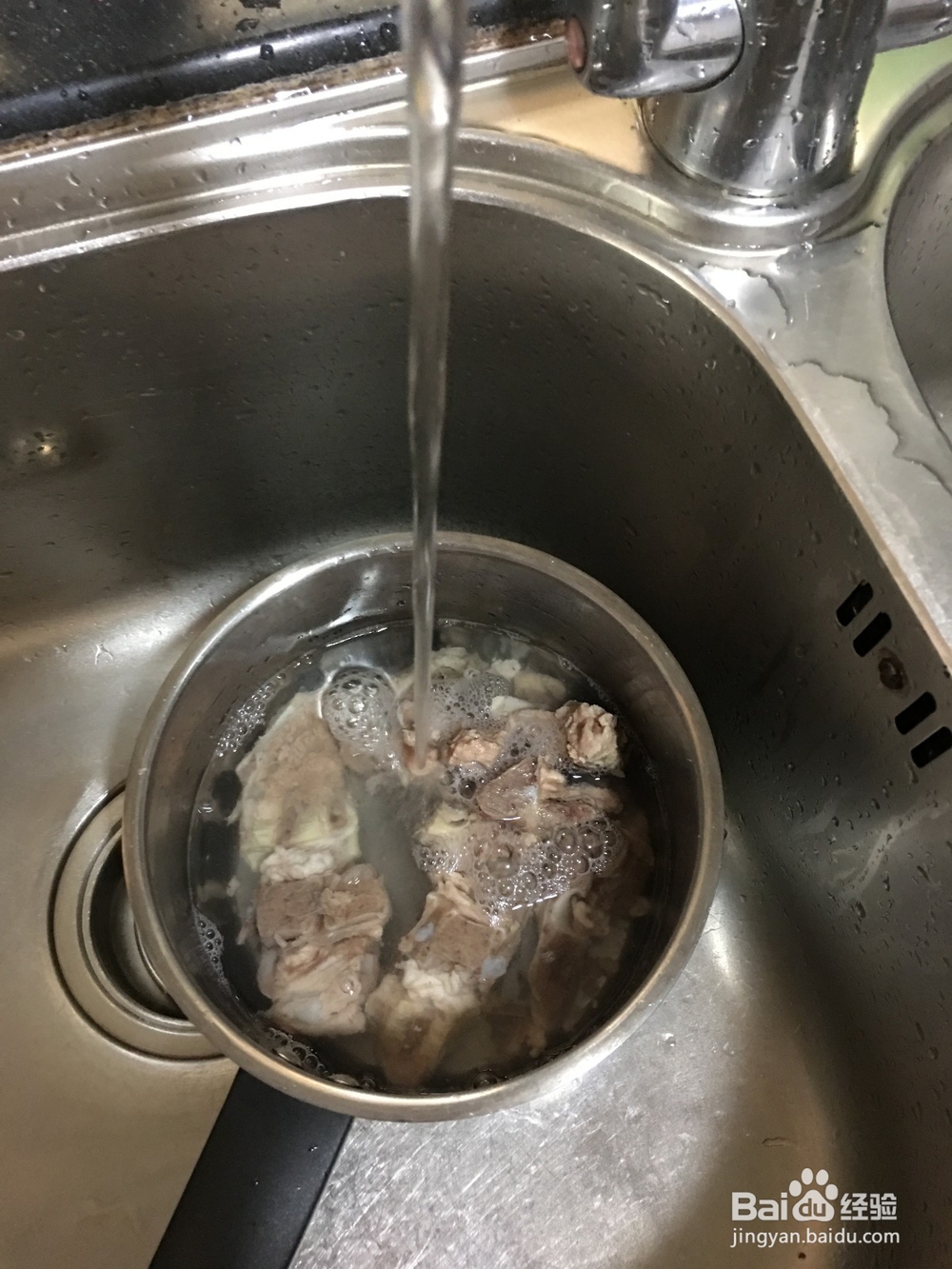 怎样做白萝卜骨头汤