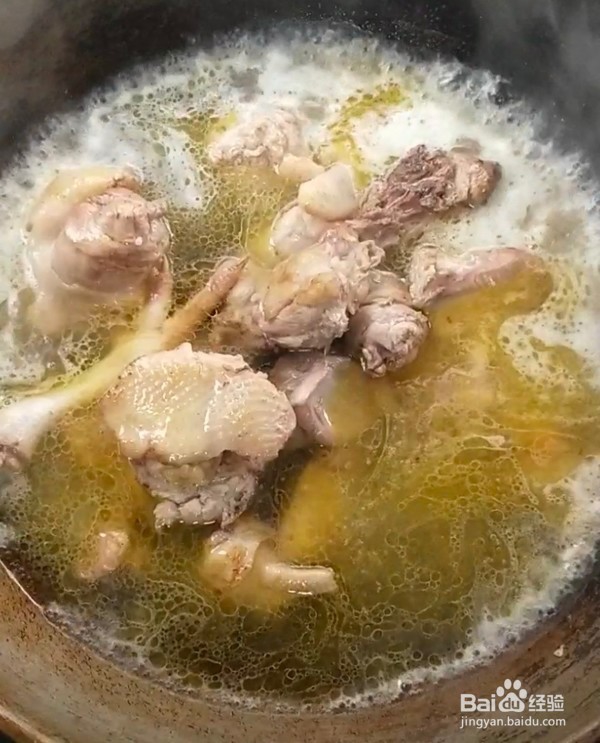 如何做板栗炖油鸡？