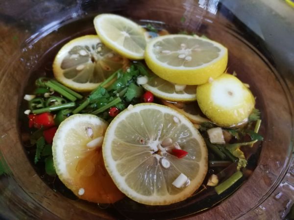 冰镇酸辣爽口柠檬鸡爪