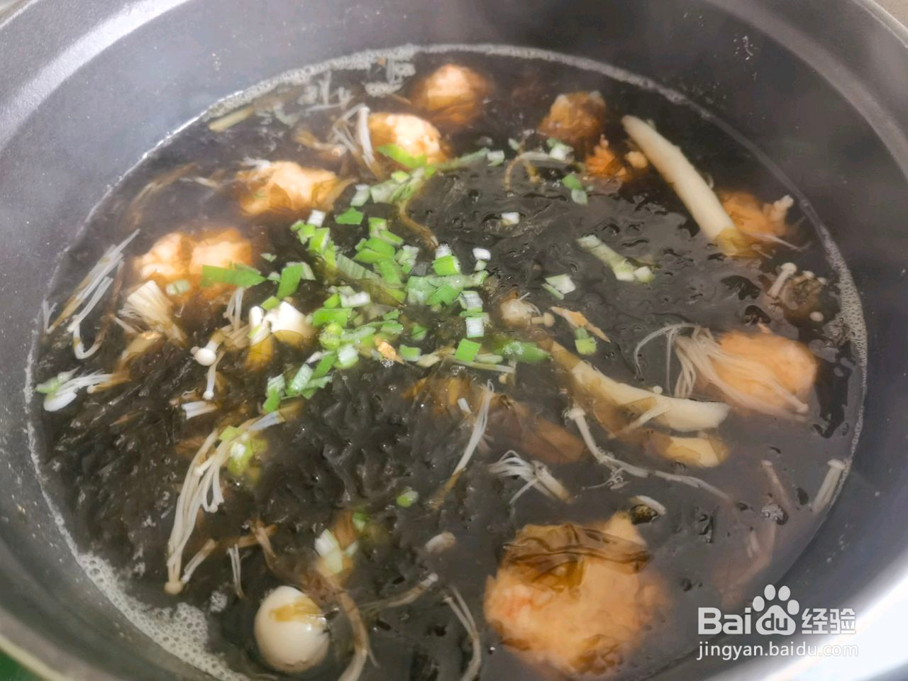 紫菜虾丸菌菇汤的做法