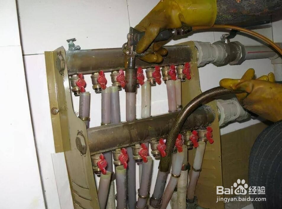 暖气片热屋里不暖和怎么解决