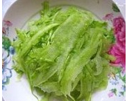教你做好吃的凉拌冰镇苦瓜