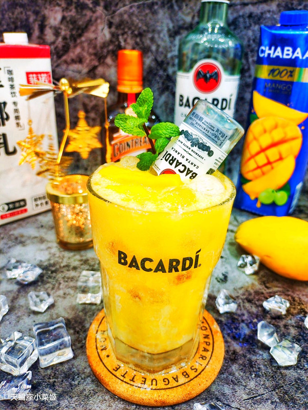 百加得椰椰芒果