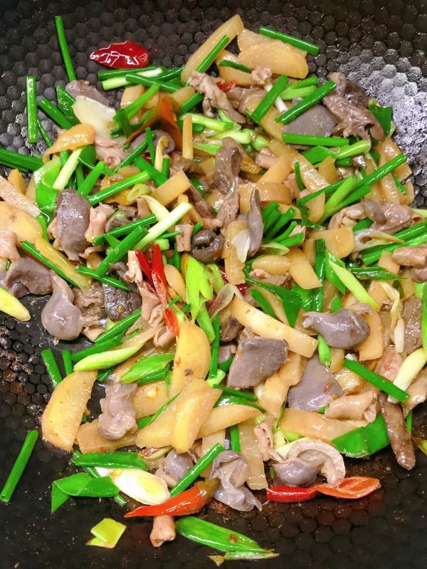 美极泡菜炒鸡杂