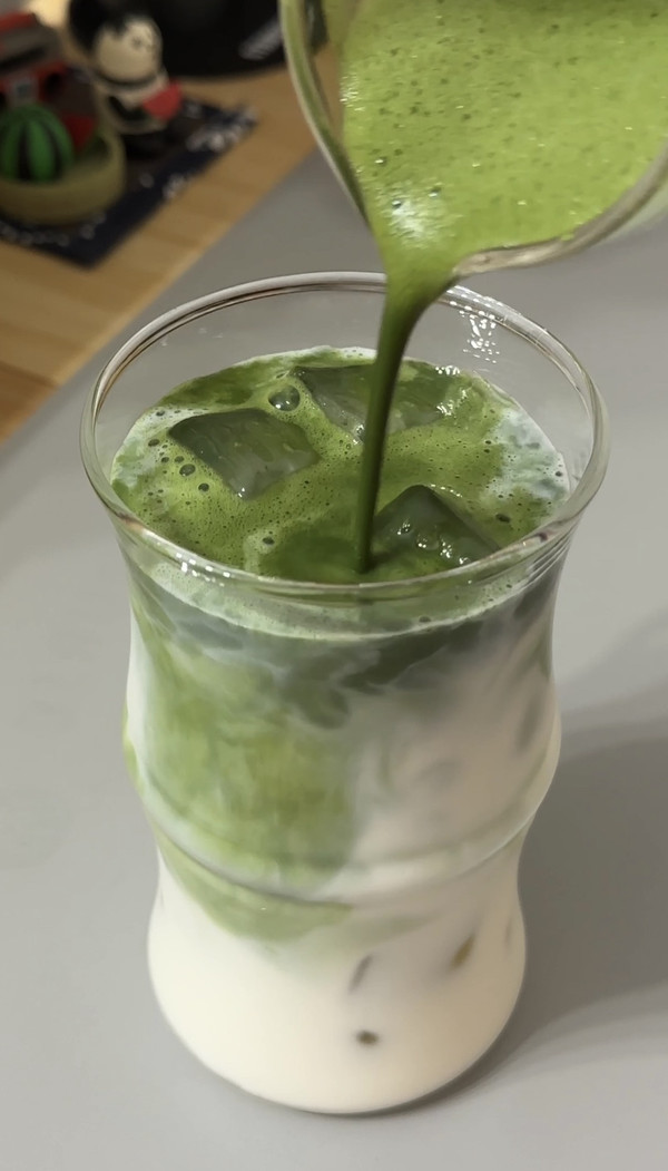 茉香抹茶冰拿铁