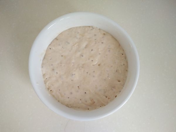 波兰种豆沙小餐包＆波兰种香肠卷