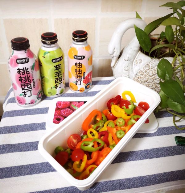 冰凉多巴胺桃桃西打凉菜