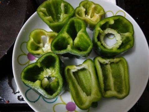 青椒釀冬菇肉碎，回味无穷的美食！
