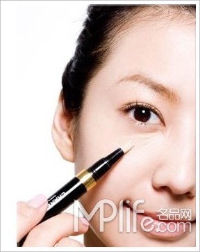 情人节用神采明眸“勾引”他