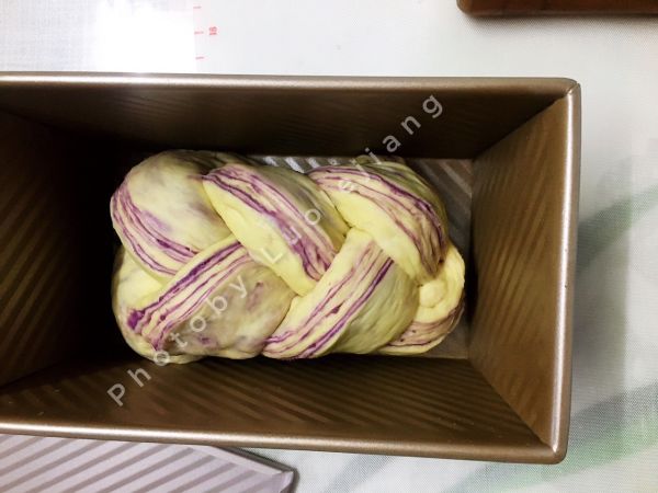 大理石纹紫薯吐司