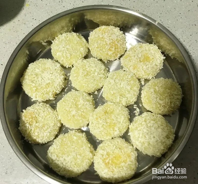 面包糠香酥薯饼