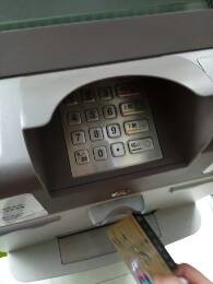 银行自助终端的使用方法