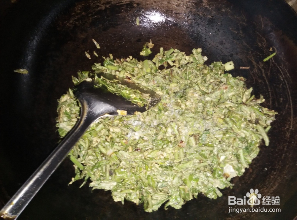 香椿炒鸡蛋的做法