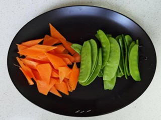 荷兰豆拌双耳怎么做?