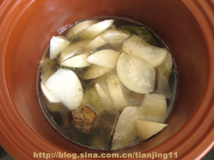 冬至养生的首选菜肴—萝卜羊肉汤