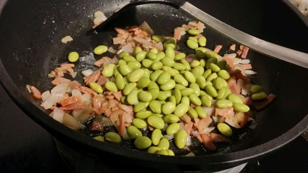 全麦干酪培根毛豆包