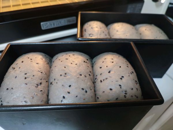 黑芝麻手撕吐司