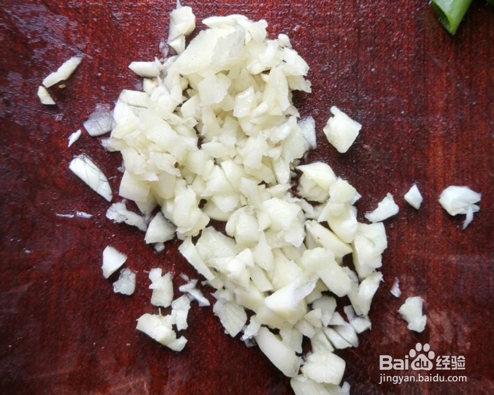 一个人的美食芹菜拌鸡胗