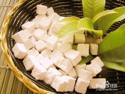 久坐为什么脚会肿起来？