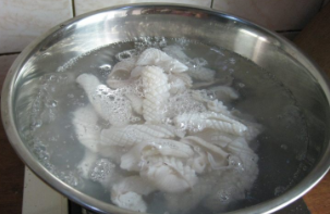 茄汁鱿鱼卷的做法