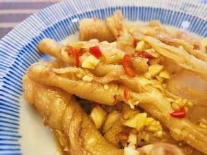 蒜香无骨凤爪的做法