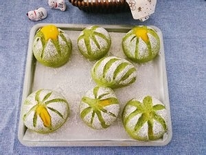 如何制作金沙奶黄软欧包