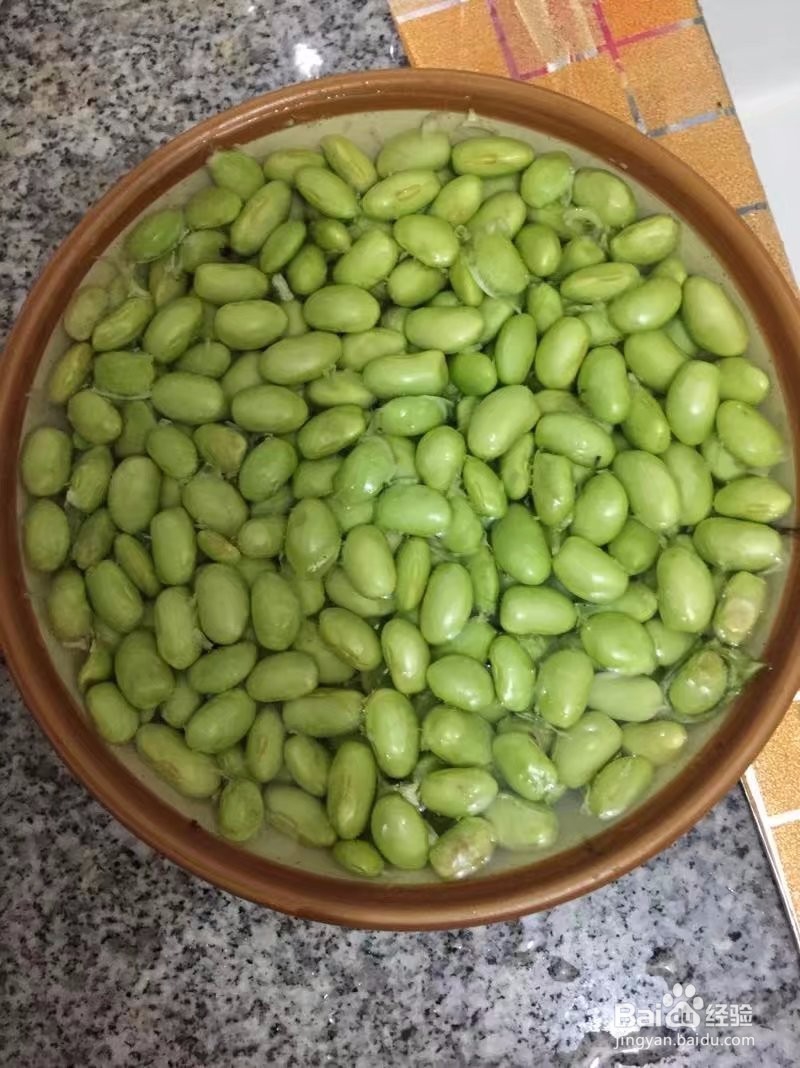 香菇炒毛豆丁怎么做