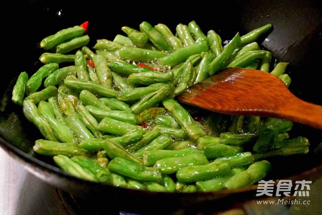 干煸豆角的做法