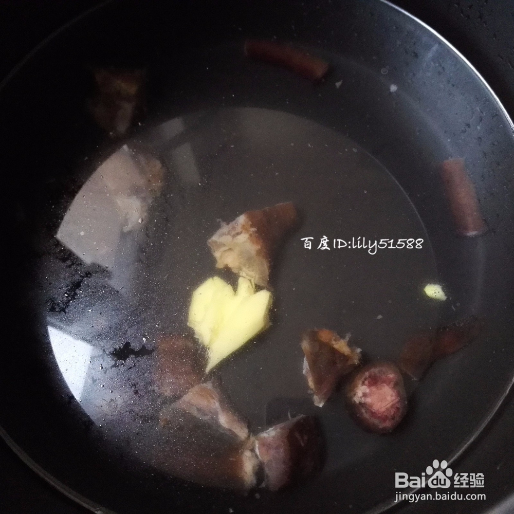 腊猪尾巴怎么做好吃？熏好的猪尾巴炖汤做法