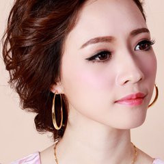 怎样涂底妆才能让妆容持久一整天