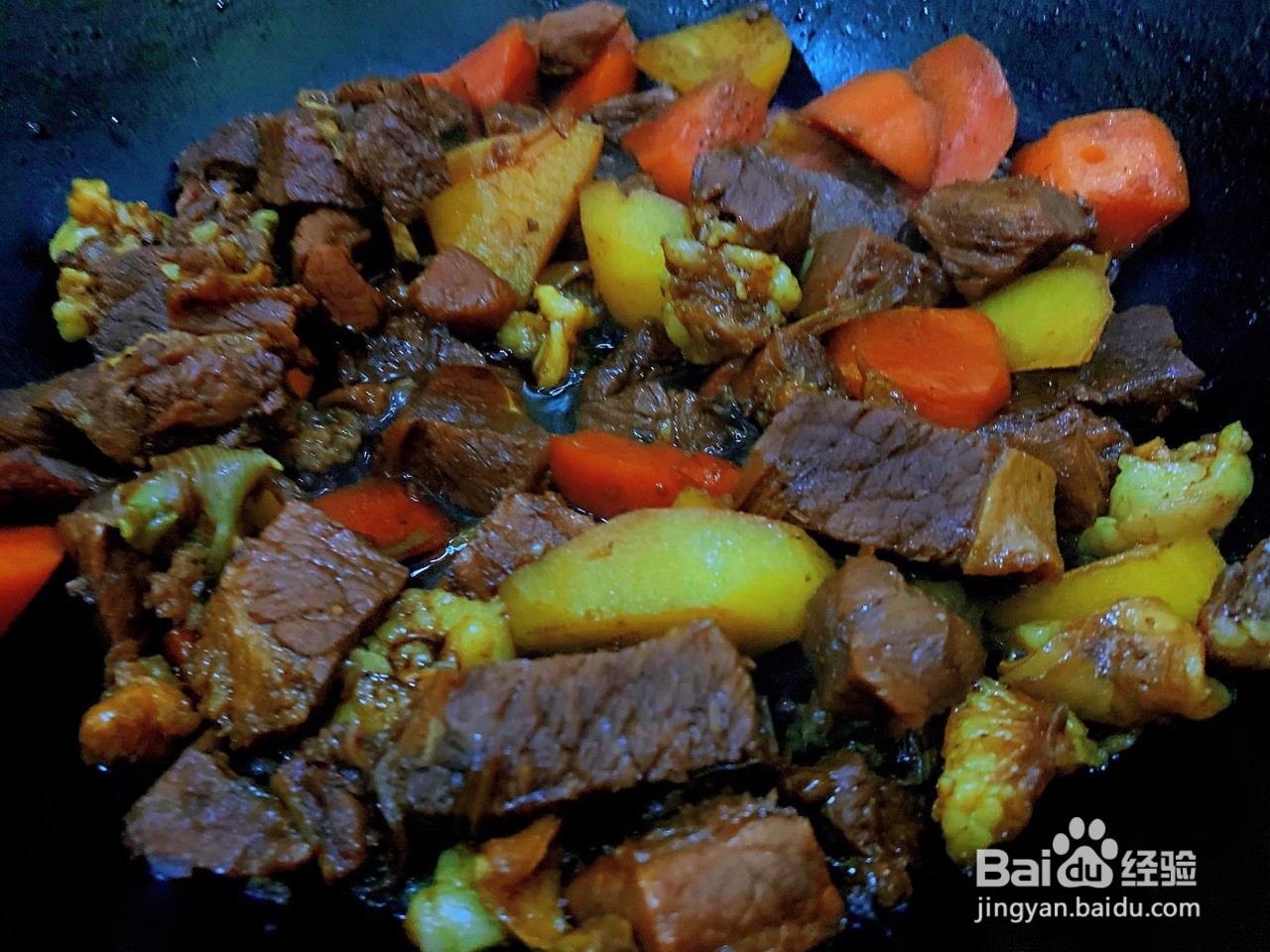 胡萝卜土豆炖牛肉的做法