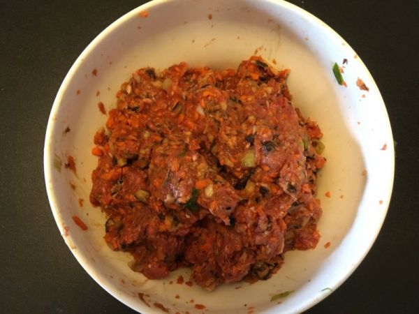 牛肉胡萝卜香菇杂粮包