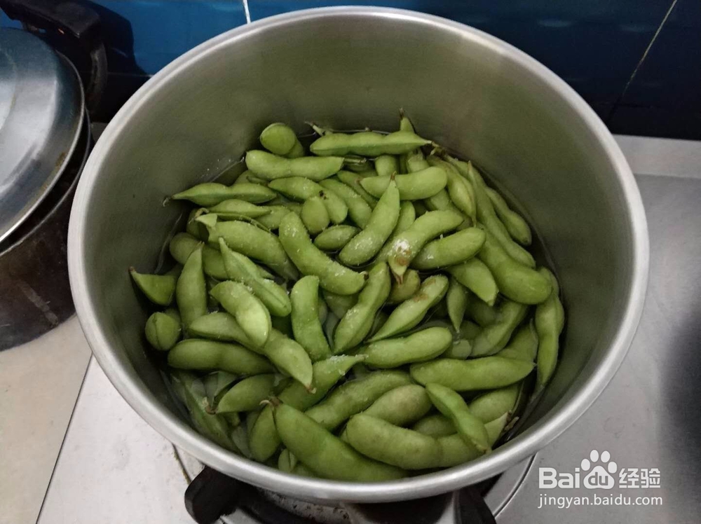 清淡的煮毛豆