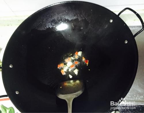 椒香沙茶牛肉炒青椒 做法