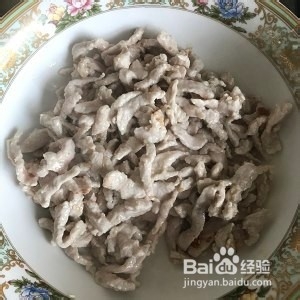 酸甜可口的鱼香肉丝烹饪方法