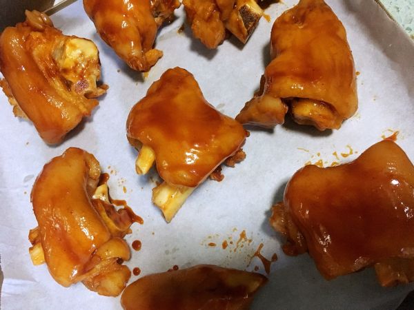 韩式辣酱烤猪手