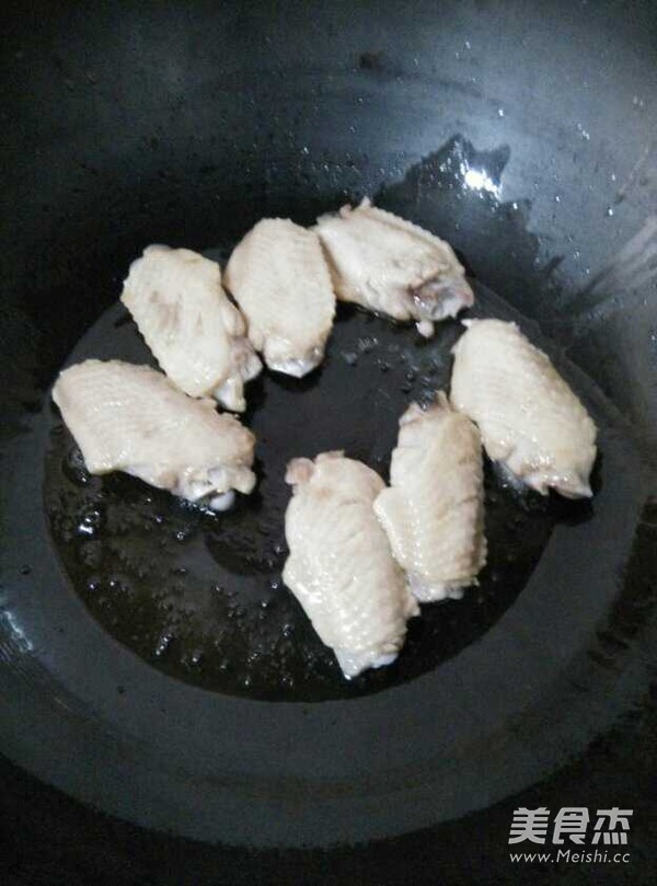 糖醋辣酱鸡翅中