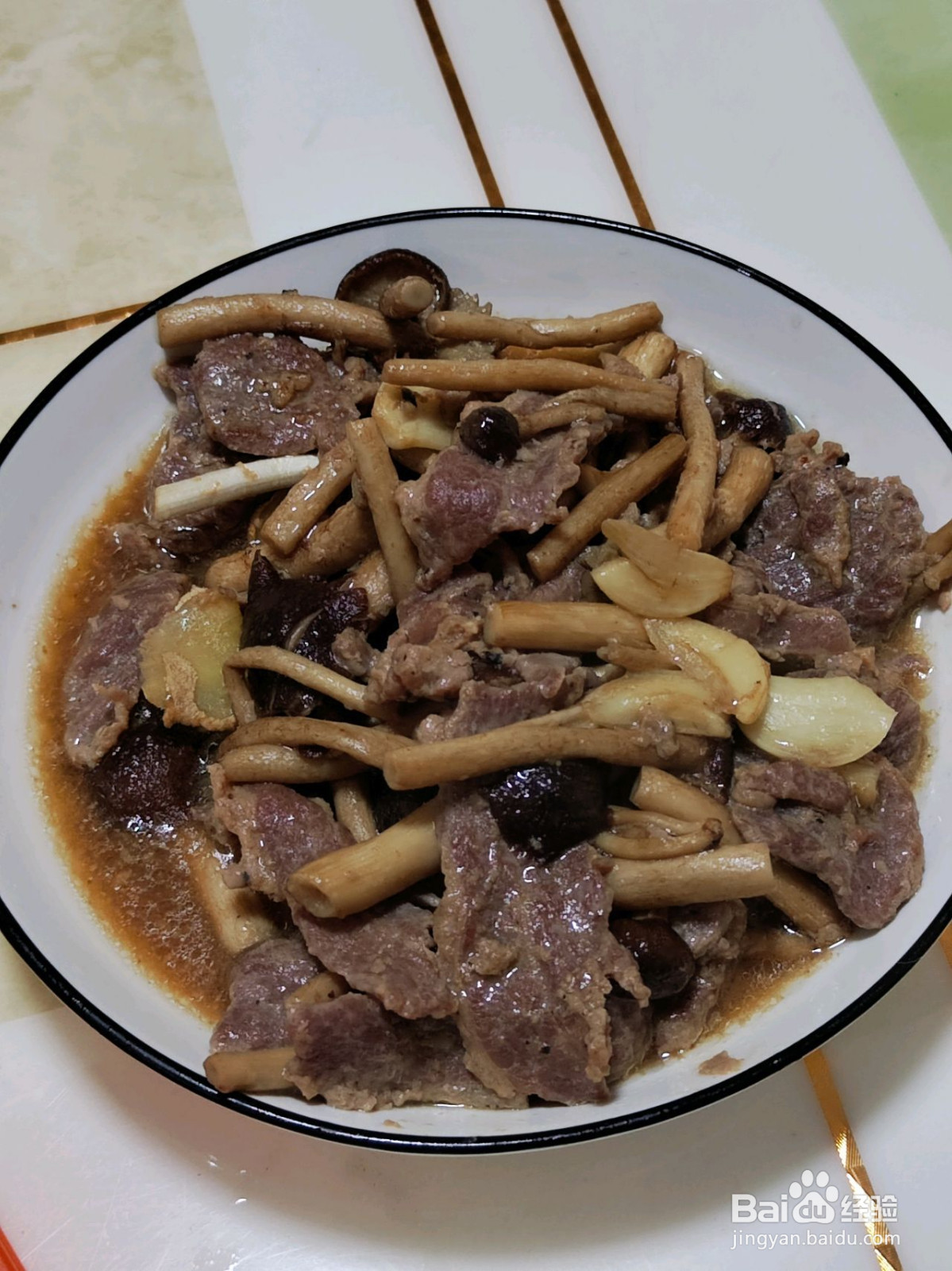 茶树菇炒牛肉的做法