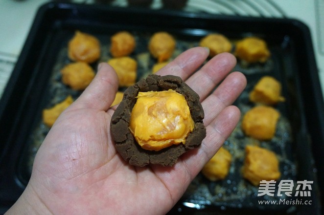 广式红豆沙蛋黄月饼