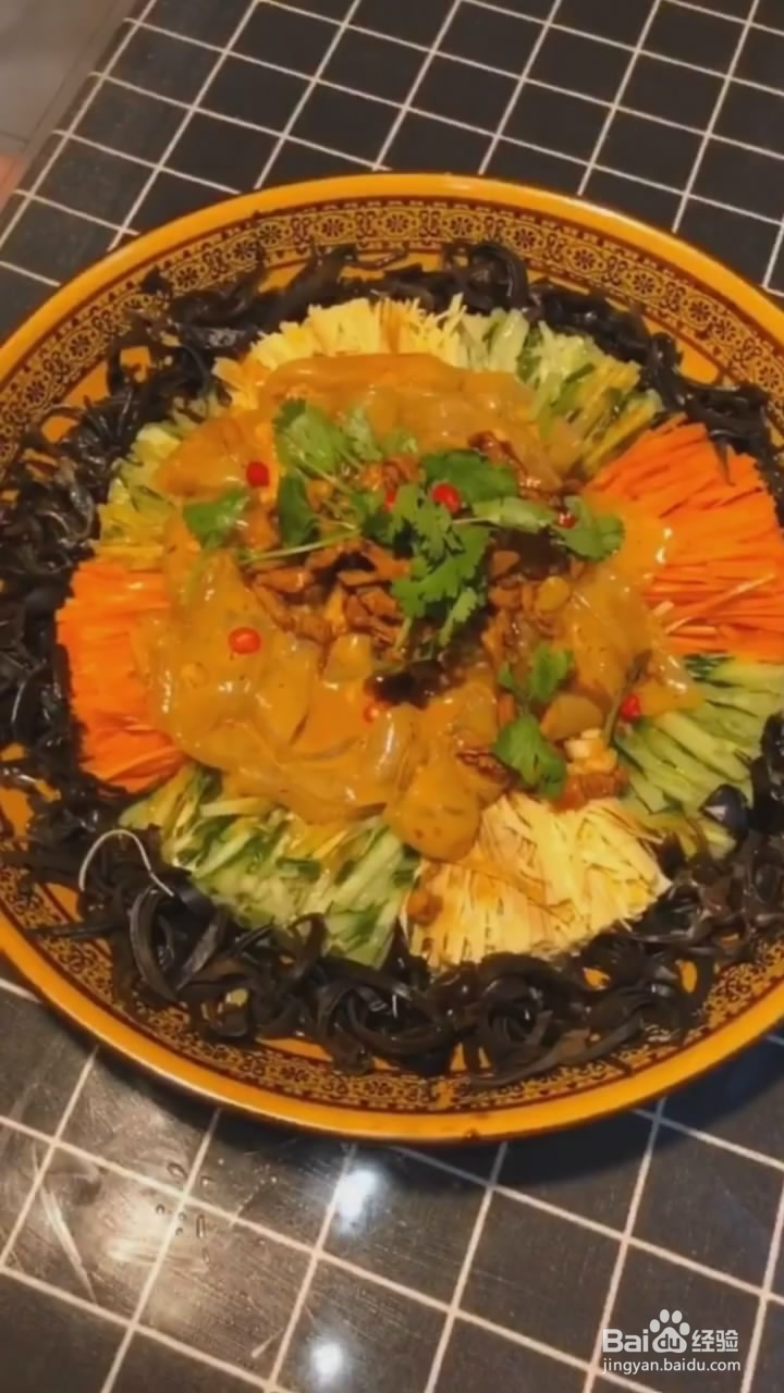 如何制作五彩拉皮