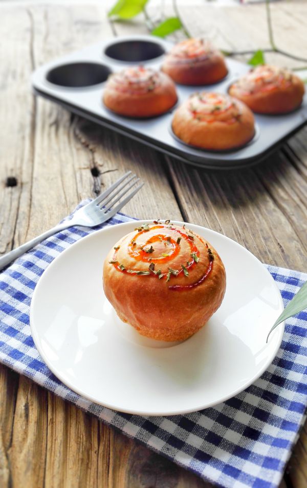 奶油肉松香葱小面包